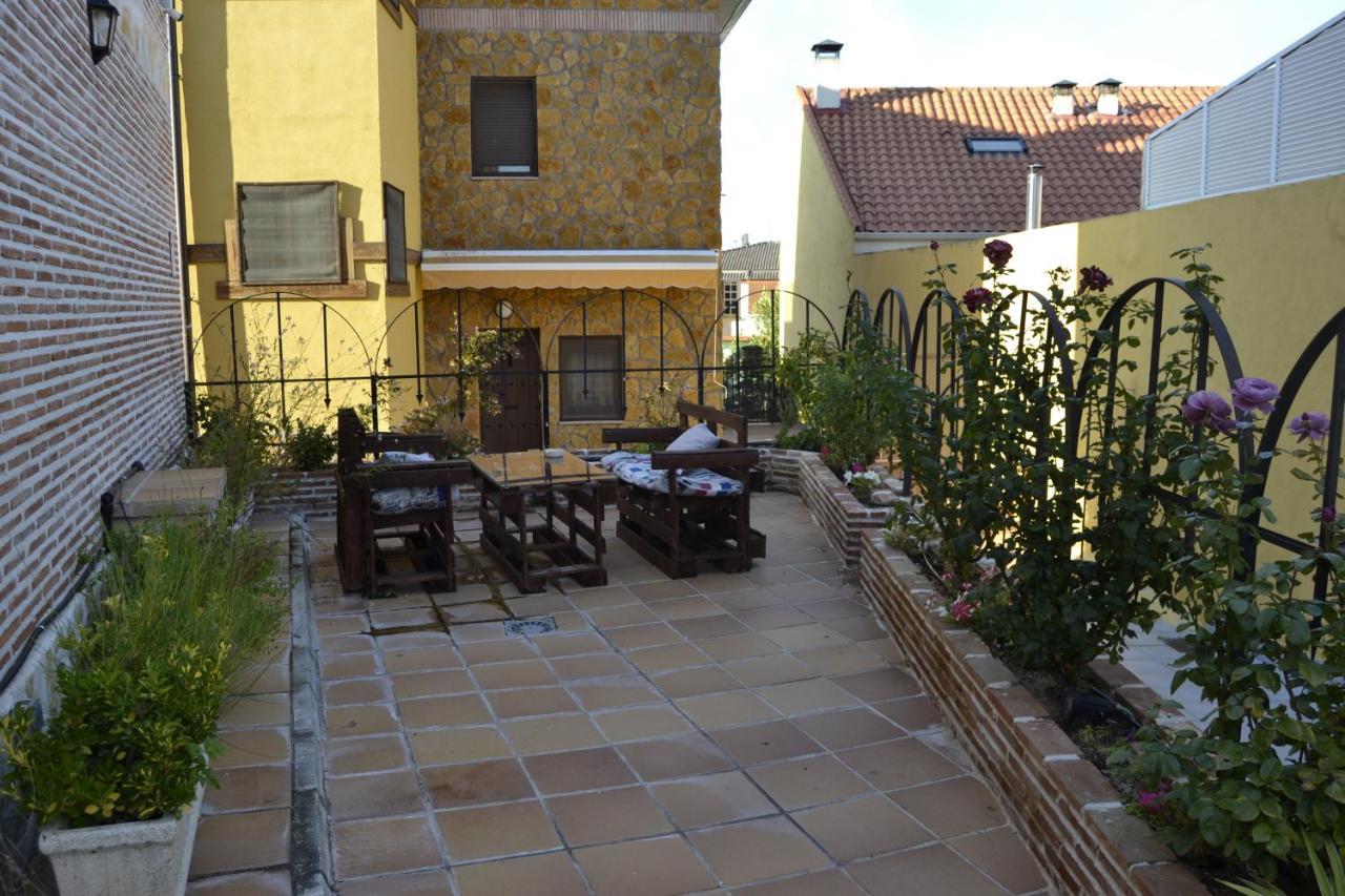 Apartamentos "Casa Rural De Aldea" Aldea del Fresno 外观 照片
