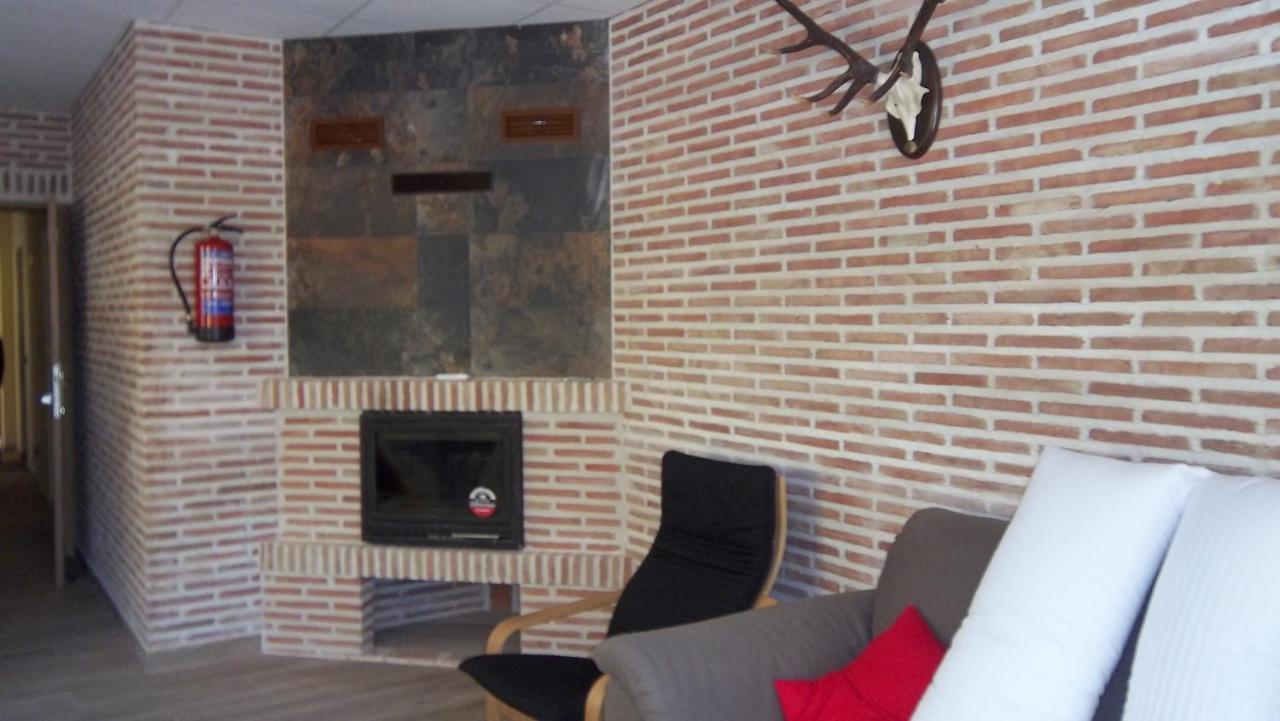 Apartamentos "Casa Rural De Aldea" Aldea del Fresno 外观 照片